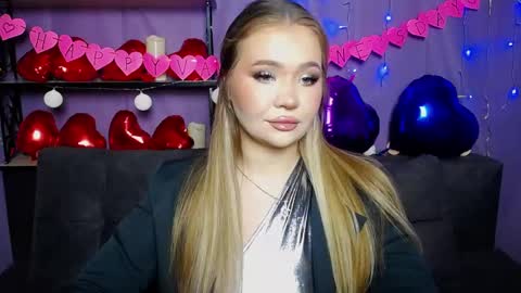 anastacyyellig online show from February 2, 8:08 pm
