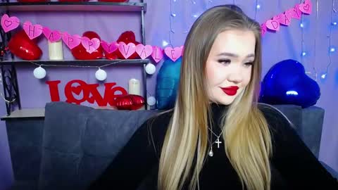 anastacyyellig online show from February 13, 8:13 pm
