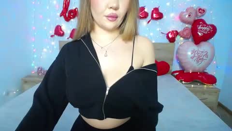 anastacyyellig online show from February 7, 11:34 pm