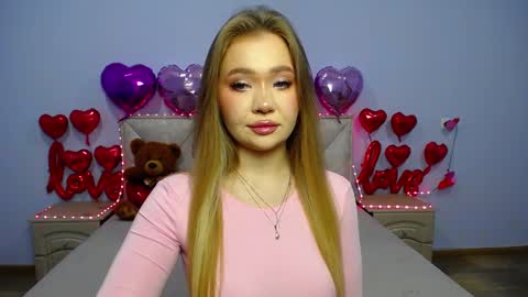 anastacyyellig online show from March 5, 8:10 pm