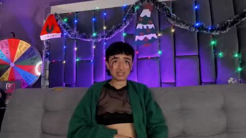   online show from December 31, 12:11 am