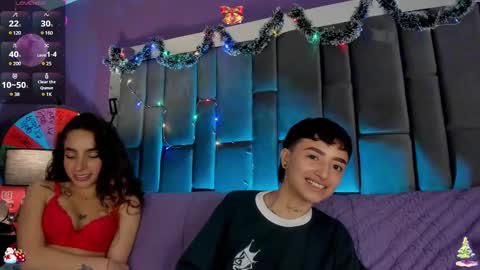   online show from December 7, 6:43 pm