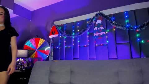   online show from December 30, 6:05 pm