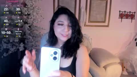 Ana online show from October 6, 8:04 pm