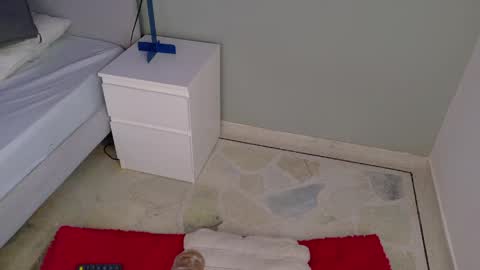 Kendra  online show from April 14, 11:35 am