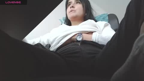 Snapshot of anddrea_ chatting on September 19, 11:36 am online show from September 19, 11:36 am
