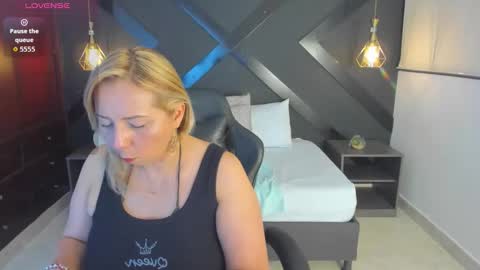 A N D R E online show from December 21, 2:40 am