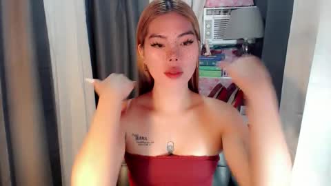 andrea06121998 online show from February 16, 1:20 pm