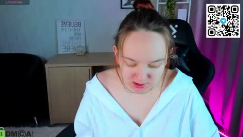 Andrea hereGMT7Mon Tue Wen ThFri Sat Su 0300am-0900am. online show from April 19, 12:55 am