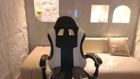 andrea_tx online show from April 18, 7:51 pm