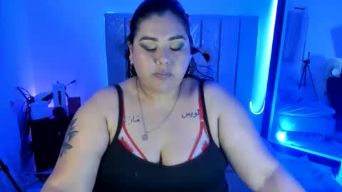 andreaakinky online show from November 4, 8:26 am