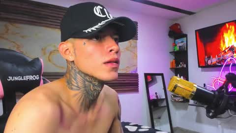 andrees_s online show from September 28, 2:31 am