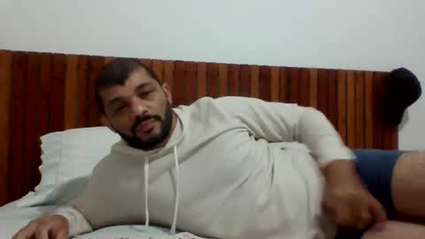 andreloko123 online show from October 9, 2:28 am