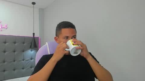 IM ANDRES online show from December 20, 3:35 am