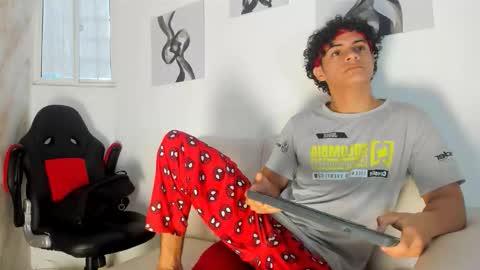 andres_cream online show from October 17, 12:31 pm