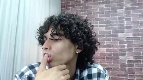 andres_ocasio online show from February 23, 12:37 pm