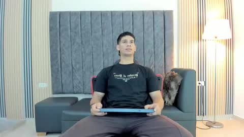 Snapshot of andres_stud777 chatting on September 15, 4:47 am ANDRES online show from September 15, 4:47 am