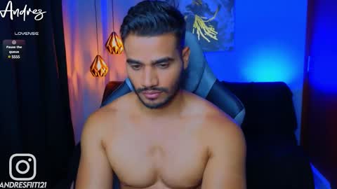 Snapshot of andresfiit chatting on February 17, 1:00 pm Andres online show from February 17, 1:00 pm