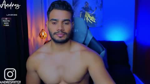 Snapshot of andresfiit chatting on February 16, 10:54 pm Andres online show from February 16, 10:54 pm