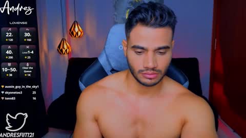 Snapshot of andresfiit chatting on December 28, 1:49 pm Andres online show from December 28, 1:49 pm