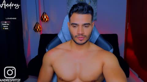 Snapshot of andresfiit chatting on December 27, 1:50 pm Andres online show from December 27, 1:50 pm