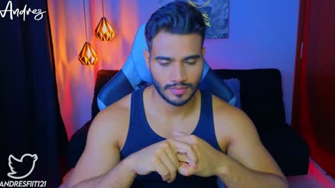 Snapshot of andresfiit chatting on January 27, 6:52 am Andres online show from January 27, 6:52 am