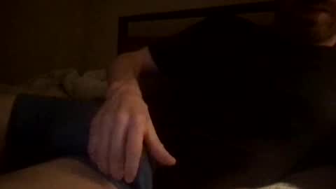 andresgarcia2424 online show from December 9, 2:24 am