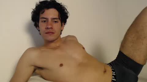 Snapshot of andrestorres0 chatting on February 27, 4:02 am Andres Torres online show from February 27, 4:02 am