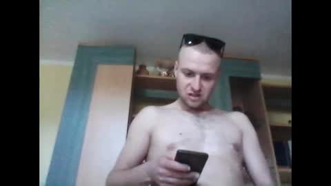 andrew3356577 online show from February 22, 1:13 pm