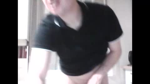 andrew3356577 online show from January 1, 6:58 am