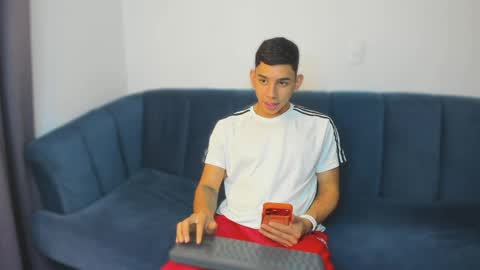 Andrew M. online show from March 30, 11:27 pm