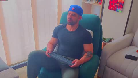 Andrew online show from May 20, 3:07 pm