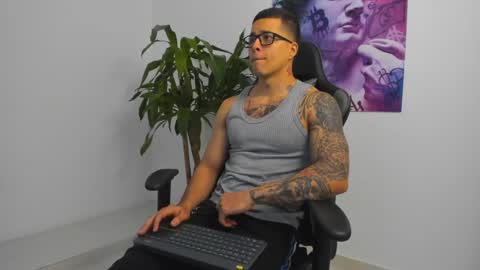 andrewmaterazzi online show from March 9, 10:52 pm