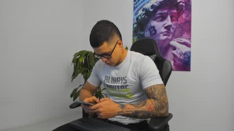 andrewmaterazzi online show from February 10, 12:30 am