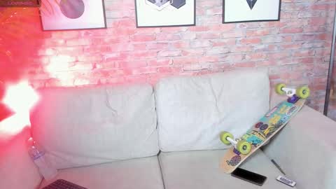 Andrew Qc online show from November 18, 8:28 am