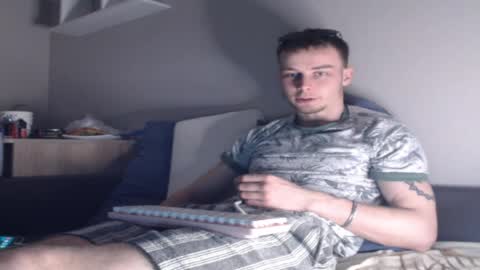 andrian_sweety online show from March 31, 8:20 pm