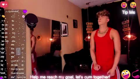      online show from April 22, 10:39 pm