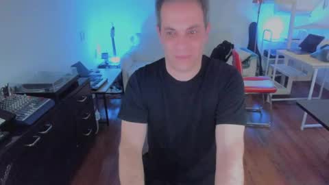 Andrew online show from October 3, 7:11 pm