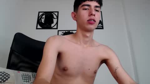 andy19_hot online show from December 18, 2:53 am