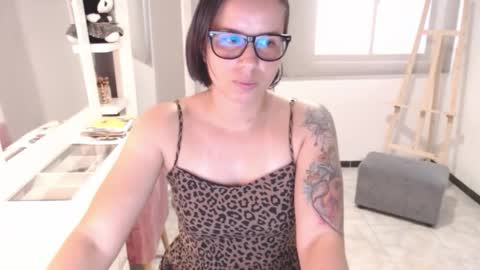 Paola online show from October 31, 3:23 pm