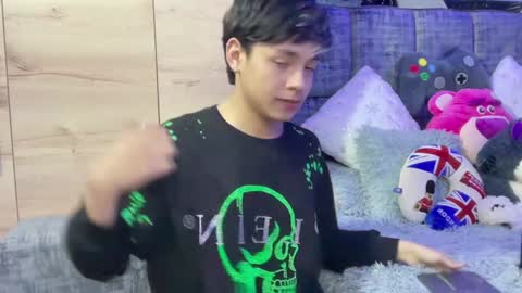 Snapshot of andy_belier chatting on February 4, 1:06 pm Andy online show from February 4, 1:06 pm