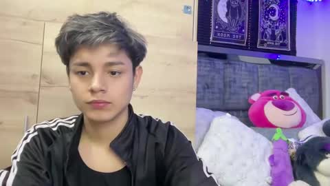 Snapshot of andy_belier chatting on February 20, 3:41 pm Andy online show from February 20, 3:41 pm