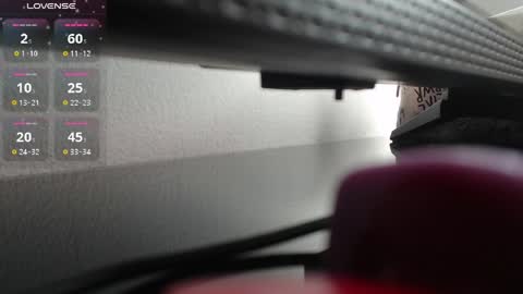 andy_eagleton_20 online show from May 31, 5:06 am