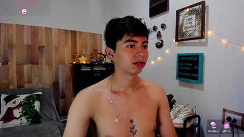 andy_guez_11 online show from December 18, 10:30 am
