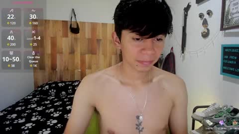 andy_guez_11 online show from January 29, 10:48 am