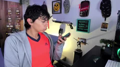andy_guez_11 online show from March 11, 1:23 pm