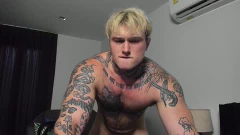 Snapshot of andy_hunk chatting on September 14, 9:11 am Andrew online show from September 14, 9:11 am