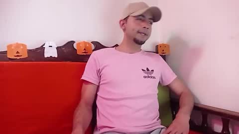 andy_magic_ online show from October 27, 12:21 am