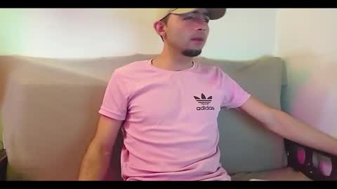 andy_magic_ online show from November 7, 12:46 am