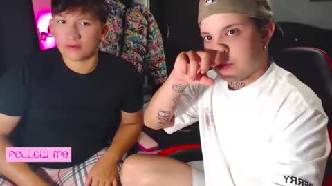 andy_online online show from December 3, 3:15 am
